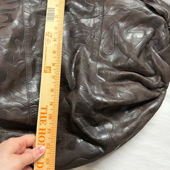 Vintage Tribeca Dark Brown Slouchy Pebbled Leather Sling Bag Large Boho - Picture 12 of 12